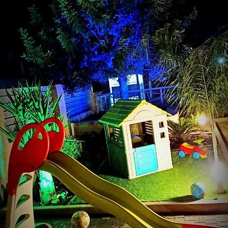 Kemilia Holiday home *